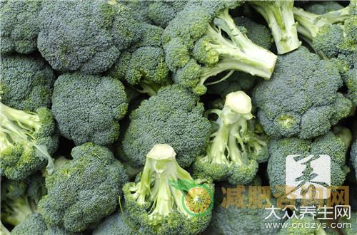 西兰花鸡胸肉减肥食谱-第2张图片-减肥咨询网