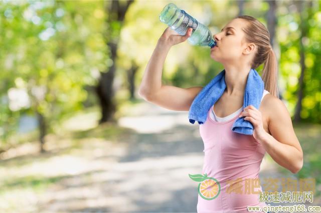 产后什么时候瘦身？怎样才不影响哺乳和健康-第1张图片-减肥咨询网