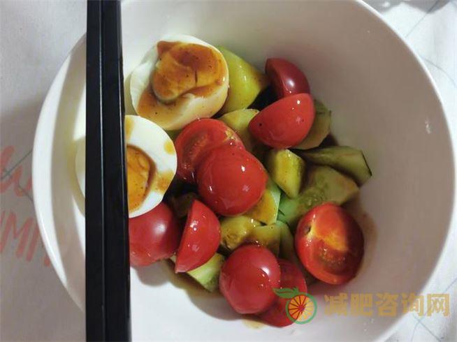 晚餐吃减肥餐发朋友圈-第1张图片-减肥咨询网