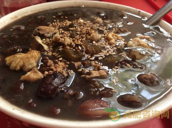 月经期减肥食谱：科学饮食帮你轻松瘦身-第3张图片-减肥咨询网