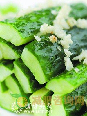 黄瓜减肥食谱 让你一月瘦10斤-第1张图片-减肥咨询网