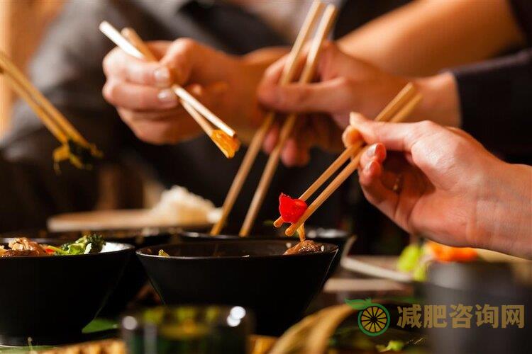 夏季减肥餐,一日三餐食谱,如何叫人不心动-第2张图片-减肥咨询网 夏季减肥餐,一日三餐食谱,如何叫人不心动-第2张图片-减肥咨询网