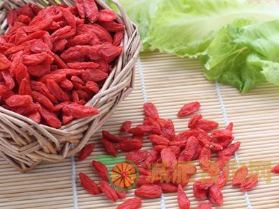 枸杞减肥法 枸杞消水肿减肥食谱-第2张图片-减肥咨询网