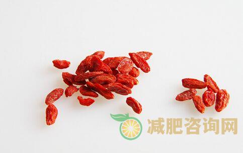 枸杞减肥法 枸杞消水肿减肥食谱-第1张图片-减肥咨询网