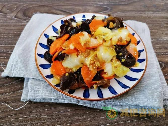 黑木耳减肥食谱:健康瘦身的好帮手-第2张图片-减肥咨询网 黑木耳减肥食谱:健康瘦身的好帮手-第2张图片-减肥咨询网