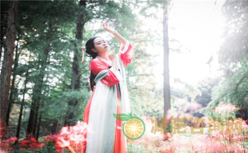 夏季一周减肥食谱,帮你健康瘦身-第1张图片-减肥咨询网 夏季一周减肥食谱,帮你健康瘦身-第1张图片-减肥咨询网