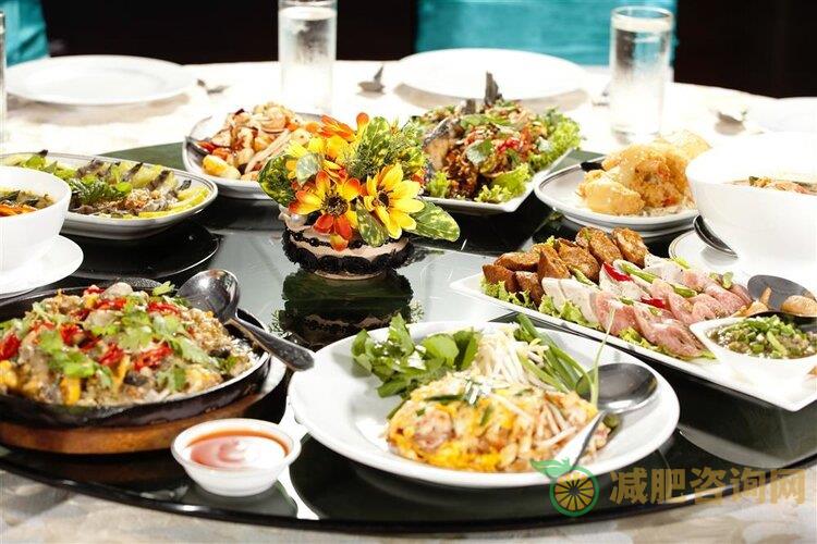 夏季减肥餐,一日三餐食谱,如何叫人不心动-第1张图片-减肥咨询网 夏季减肥餐,一日三餐食谱,如何叫人不心动-第1张图片-减肥咨询网
