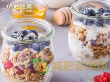 明星的减肥食谱 牛奶减肥法-第1张图片-减肥咨询网 明星的减肥食谱 牛奶减肥法-第1张图片-减肥咨询网