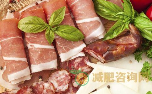 冬季补身享瘦 推荐8种银耳美味减肥餐-第1张图片-减肥咨询网