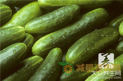 黄瓜减肥餐怎么做？-第1张图片-减肥咨询网