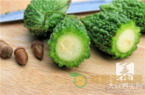达人苦瓜减肥食谱7天甩肉5kg-第1张图片-减肥咨询网