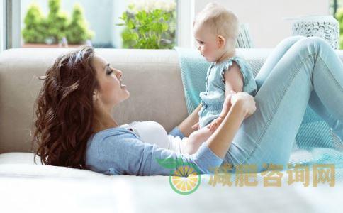 产后运动减肥 帮新妈妈恢复身材-第1张图片-减肥咨询网