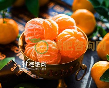橘子含有足够的胶原蛋白给乳房补充营养