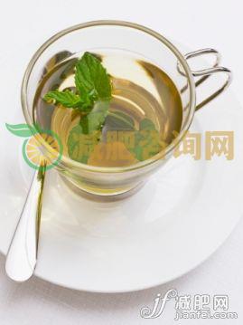 饮料,影棚拍摄,汤匙,杯,茶碟_83113396_Green tea_创意图片_Getty Images China