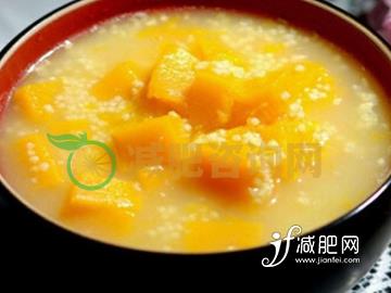 减肥期间早餐怎么吃 地瓜粥.jpg