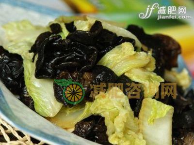 白菜炒木耳