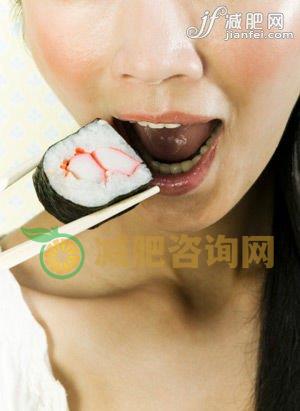 吃营养价值高、热量低的食物