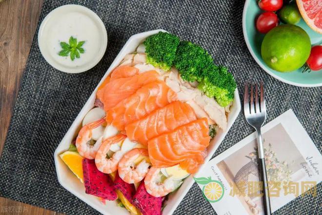 
	带着饥饿感入睡减肥吗,饿一晚上能瘦多少
-第1张图片-减肥咨询网
