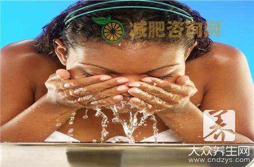 脸上过敏发热怎么办