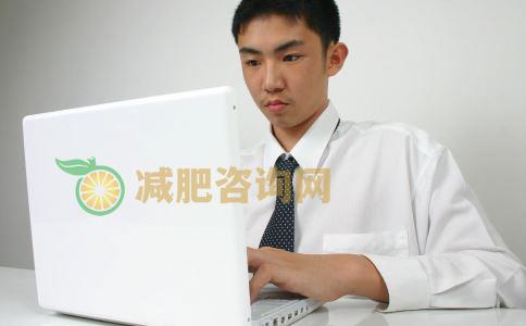 白领下半身肥胖怎么办 下半身如何减 下半身肥胖的原因