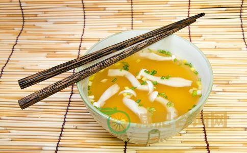 冬天喝什么汤减肥 冬天减肥的方法 冬天减肥的饮食