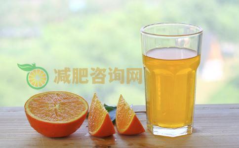 冬季快速减肥有绝招 多喝果蔬汁帮助分解脂肪 喝果汁能减肥吗