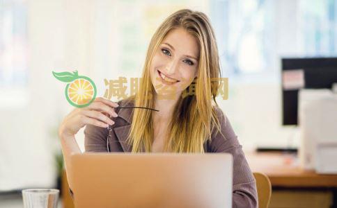 有效帮助白领减去赘肉的方法有哪些 如何才能减去多余的赘肉 减去赘肉的方法有哪些