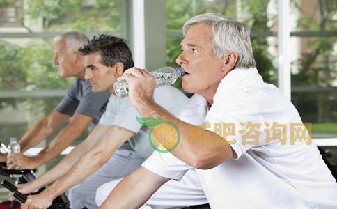 中老年人怎样减肥更健康 中老年人健康减肥方法 最适合中老年人的减肥方法