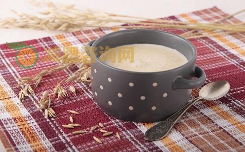 燕麦营养高怎么吃减肥 燕麦的减肥吃法 燕麦怎么吃可以减肥