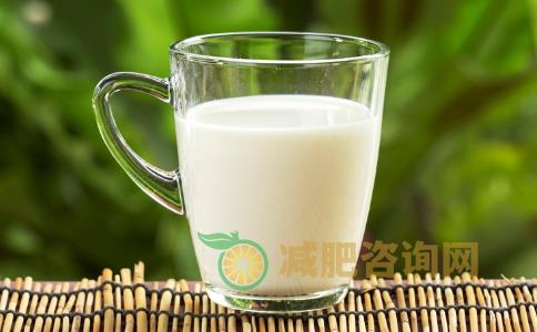 减肥胸却变小了是为什么 减肥胸部为什么会变小 减肥不减胸的方法有哪些