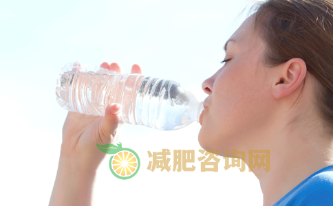 夏季减肥要注意哪些事项 夏季减肥的禁忌有哪些 夏季减肥都有哪些禁忌