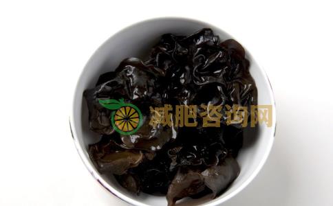 学生如何利用暑假期间减肥 暑假减肥计划 学生暑假减肥方法