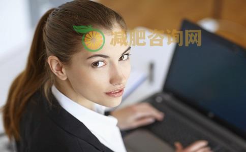 上班族增胖的原因是什么 如何解决上班族肥胖 上班族肥胖的原因