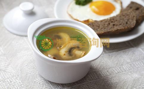 春季适合女性瘦身的汤品 春季女性瘦身汤 减肥煲什么汤好