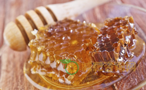 柠檬蜂蜜减肥茶效果好吗 柠檬蜂蜜可以减肥吗 柠檬蜂蜜茶的做法