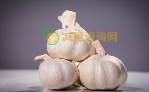 大蒜可以减肥吗 大蒜的作用有哪些 大蒜怎么吃可以减肥