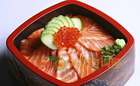 减肥期间要远离哪些食物 减肥哪些食物不能吃 减肥不能吃的食物