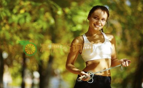 夏季怎么减肥效果好 夏季运动减肥的方法有哪些 夏季运动减肥要注意哪些事项