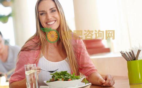 不吃早餐为何越来越肥 减肥早餐吃什么 早餐吃什么可以减肥