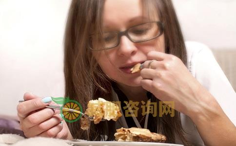 办公一族午餐怎么吃不会胖 办公一族如何吃午餐 办公一族午餐要怎么吃