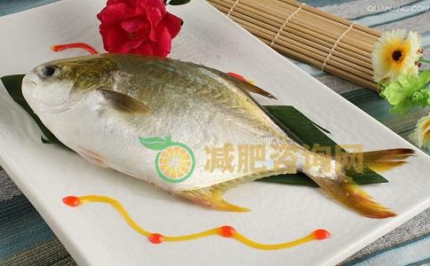 减肥期间可以吃鱼吗 吃鱼可以减肥吗 减肥期间吃什么鱼好