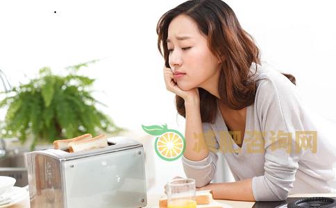 越晚睡越容易长胖吗 熬夜的危害有哪些 熬夜都有哪些危害