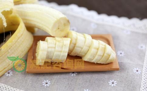 睡前吃什么食物不会胖 哪些食物适合睡前吃 睡前吃不胖的食物有哪些