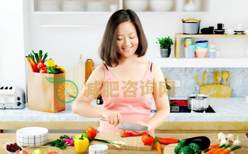 天气热不吃饭也长胖是什么原因 天气热要怎么减肥 不吃饭也长胖要怎么办