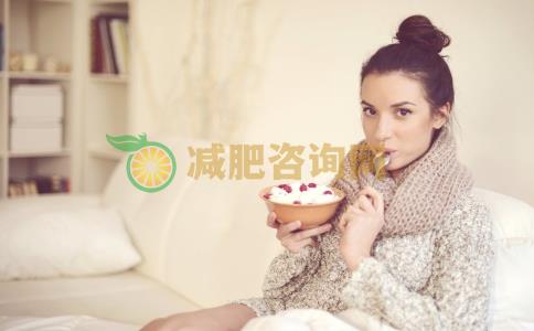 盲目减肥的危害有哪些 盲目减肥都有哪些危害 盲目减肥会妨碍性成熟吗