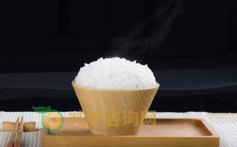 减肥是吃干饭好还是喝粥 喝粥可以减肥吗 减肥吃饭会胖吗