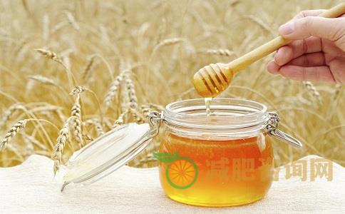 3天蜂蜜水减肥法 清晨喝3天减9斤 蜂蜜水减肥法正确方法 蜂蜜水减肥法效果好吗 蜂蜜水减肥法瘦身
