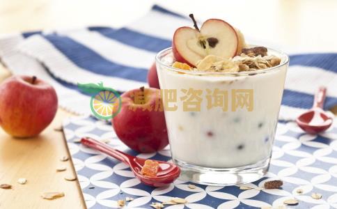 夏季怎么减肥效果好 夏季牛奶苹果减肥法 牛奶苹果怎么减肥