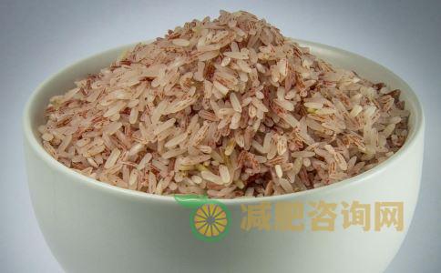 低碳水化合物的饮食方式可以减肥吗 低碳水化合物饮食方法 怎么吃可以减肥