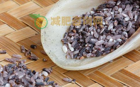 黑米粥能减肥吗 吃黑米粥减肥的方法 黑米粥减肥有效果吗